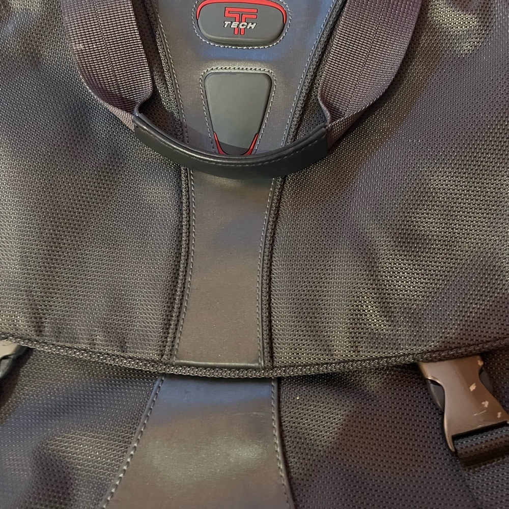 TUMI T- Tech Messenger Expandable Briefcase - Picture 5 of 15